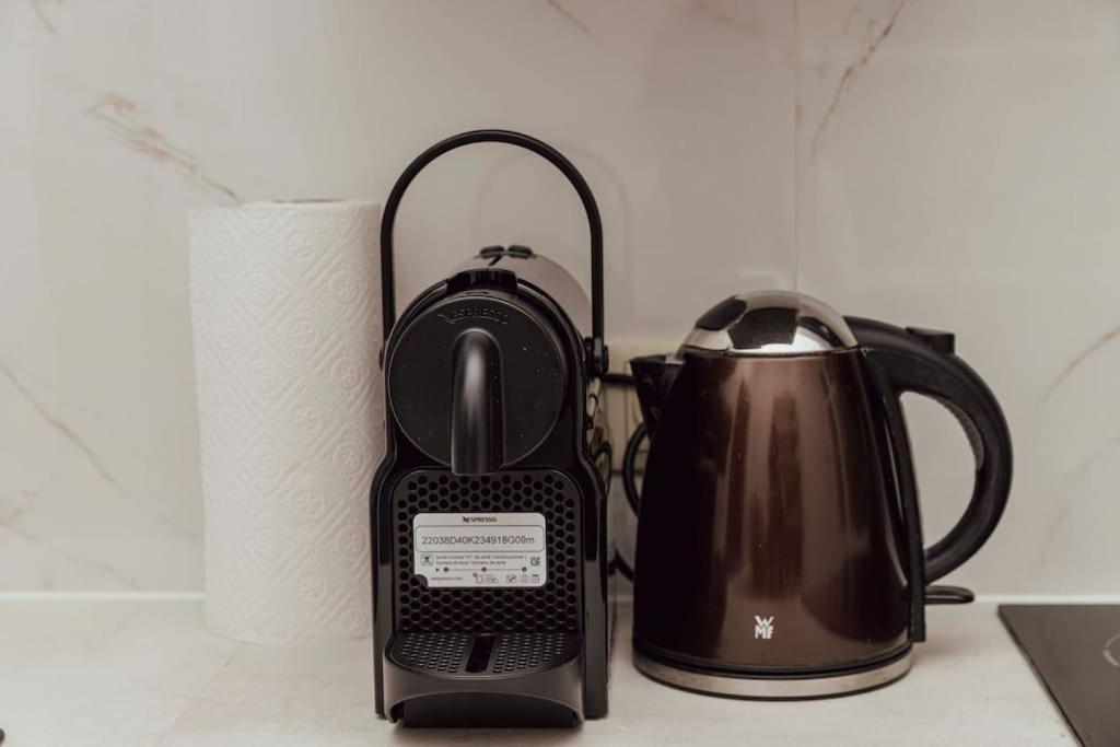 Modern Stylish Comfortable 2 Bedroom Apartment ウィーン エクステリア 写真