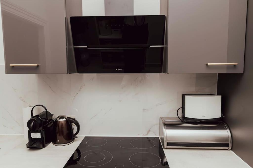 Modern Stylish Comfortable 2 Bedroom Apartment ウィーン エクステリア 写真